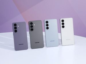Samsung Galaxy S26 Ultra - Samsung Galaxy S26 Ultra vs OnePlus 15T: Big Flagship or