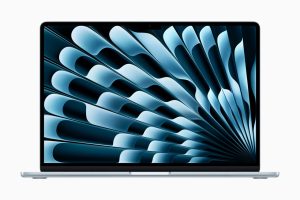 How to Choose Between MacBook Air and MacBook Neo in 2026