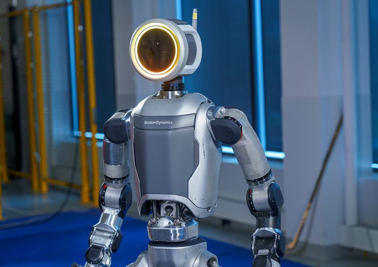 Your AI Butler Is Still a Decade Away: Why Humanoid Robots Won't Replace Your Cleaner – humanoid robots at home
