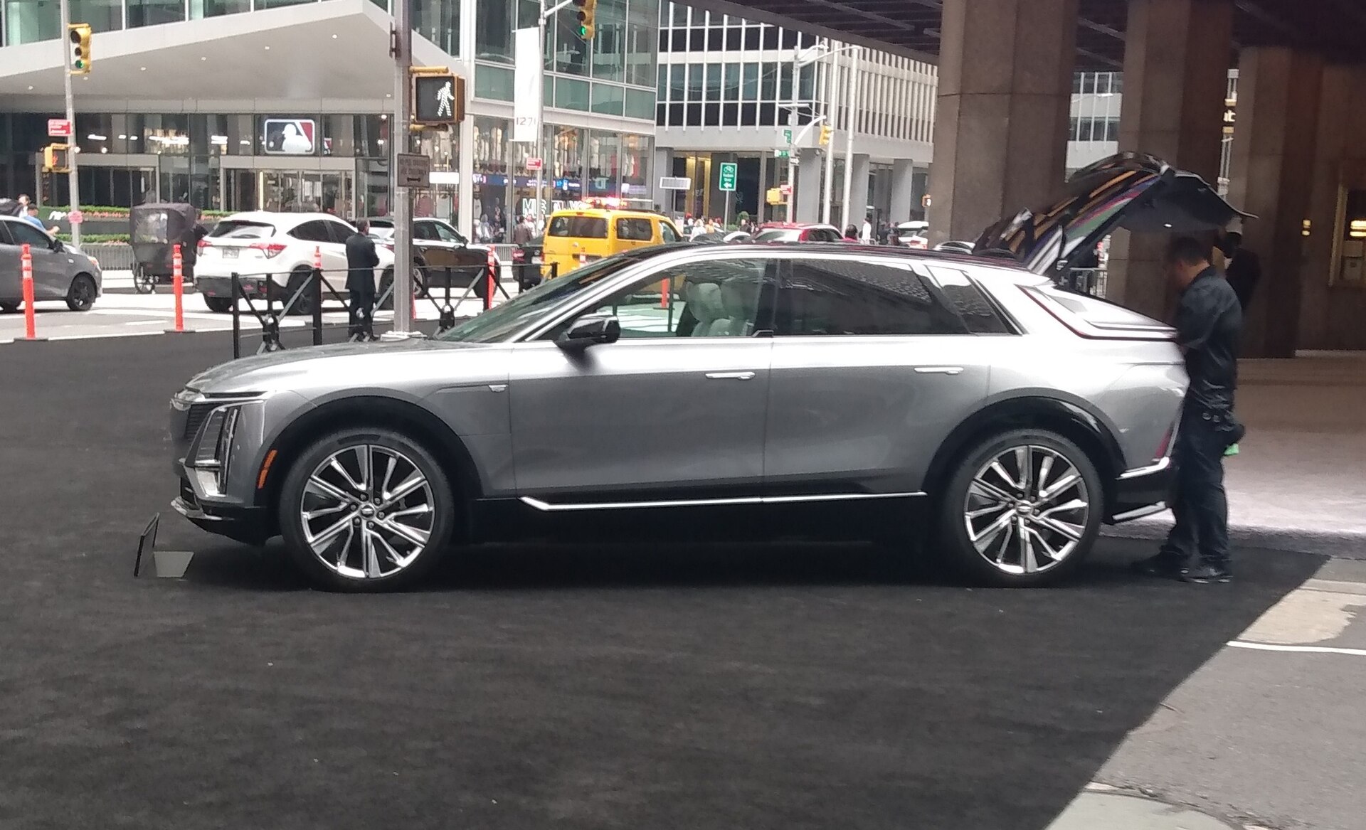 Cadillac Lyriq side profile Gemini cars rollout eligible GM model