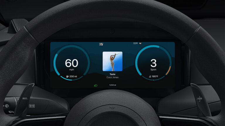 Apple CarPlay Ultra UK custom theme on Aston Martin cluster
