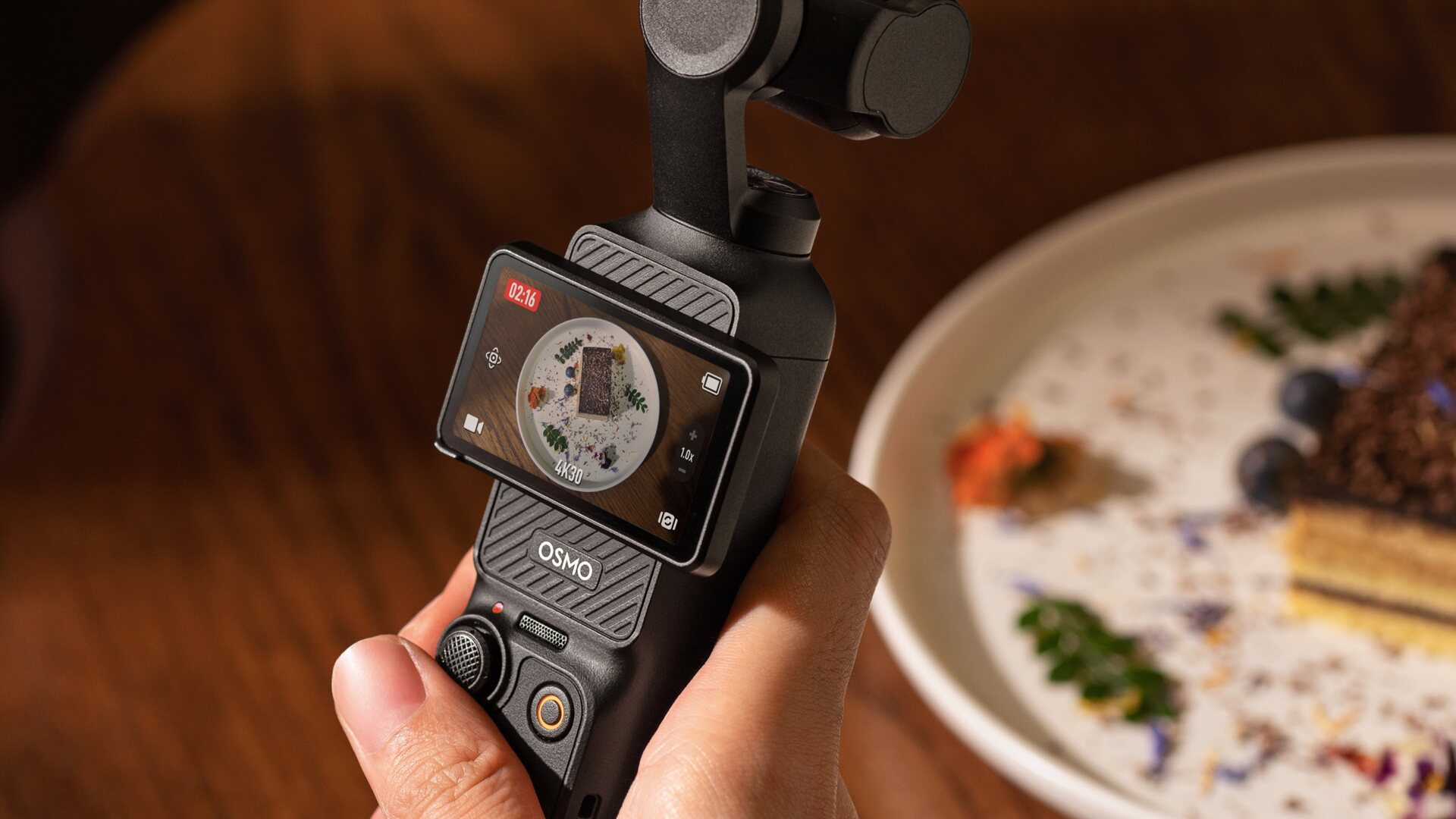 Best DJI vlogging camera UK DJI Osmo Pocket 3