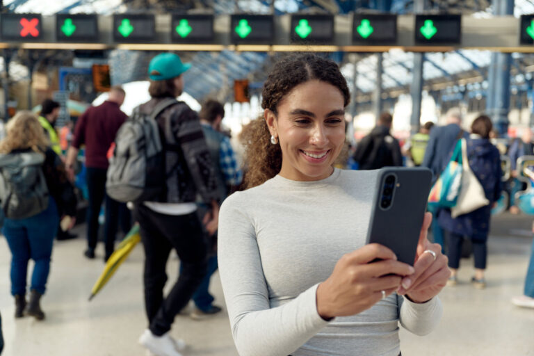 EE 5G+ Brighton UK network rollout hero