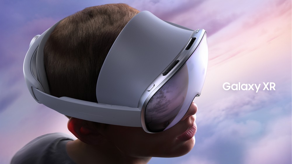 Samsung AI glasses sit alongside the Galaxy XR Android XR headset launched in October 2025