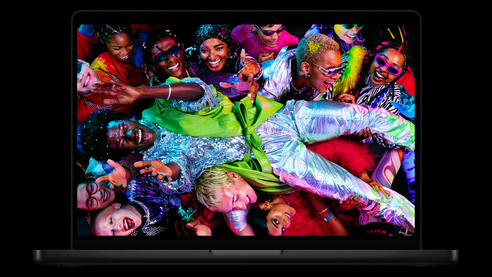MacBook Air M5 vs Pro: the MacBook Pro M5 Liquid Retina XDR display
