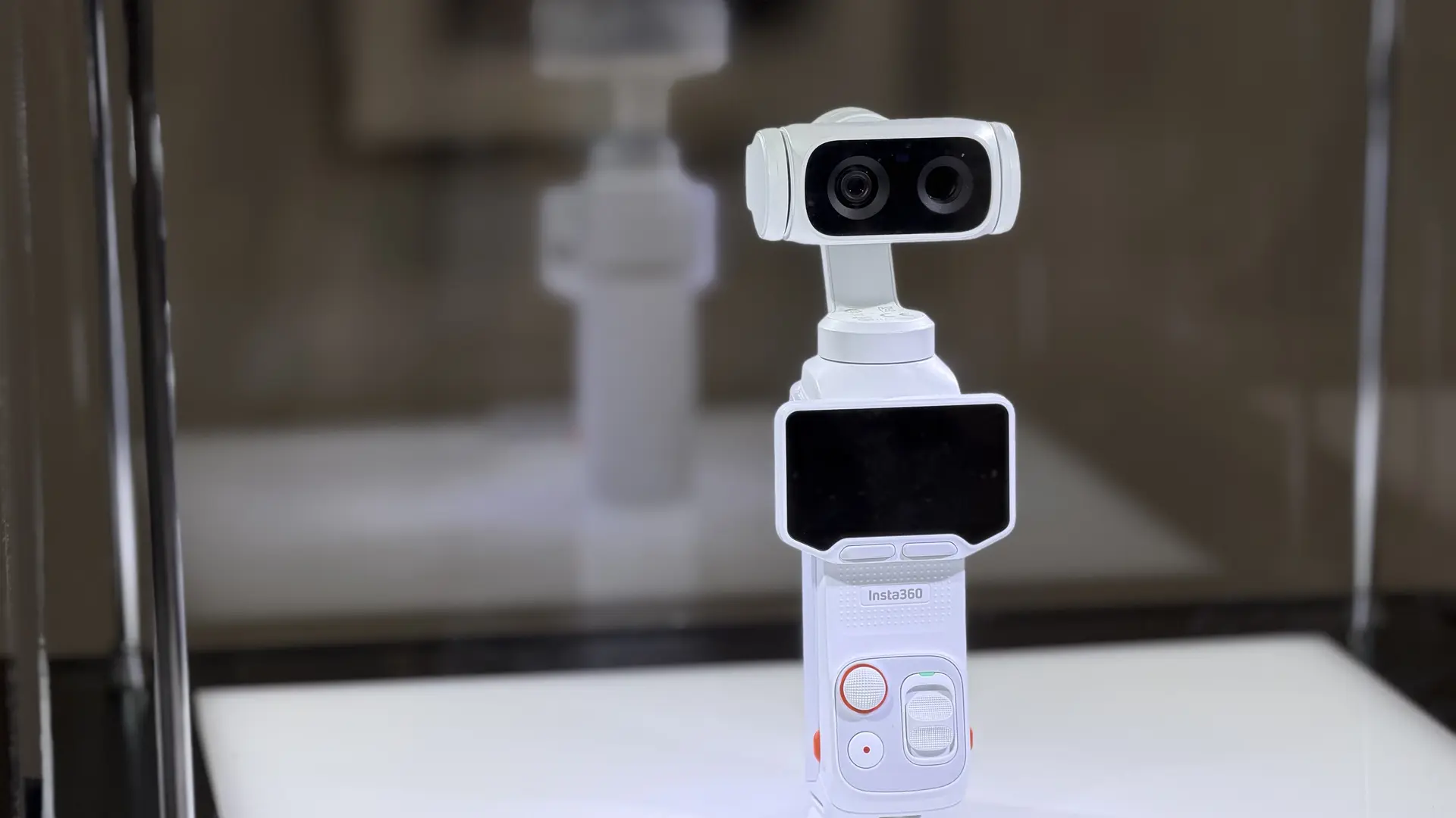 Insta360 Luna Ultra white edition showing the gimbal head and the dual Leica Summicron lens module