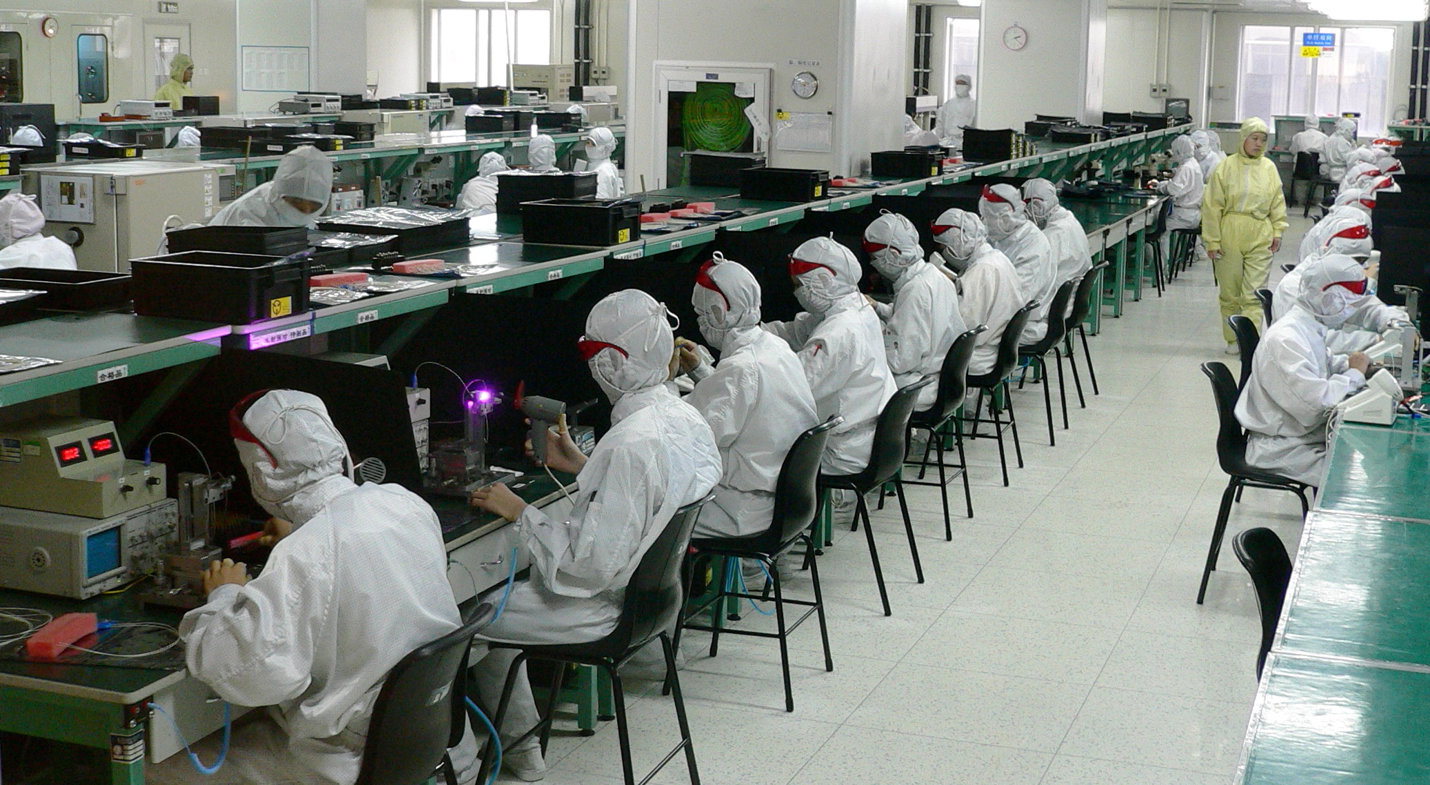 Electronics factory in Shenzhen producing smartphones