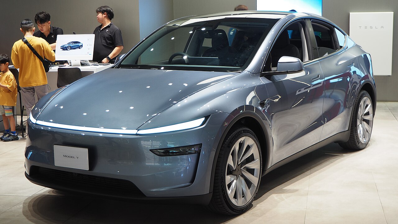 Tesla Model Y NHTSA NCAP test passed 2025 Juniper Long Range AWD