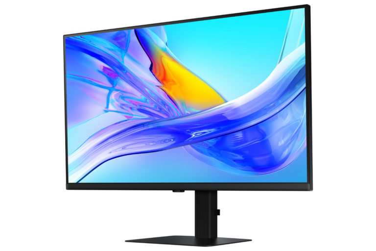 Samsung ViewFinity S8 vs Odyssey G8 monitor for UK creators