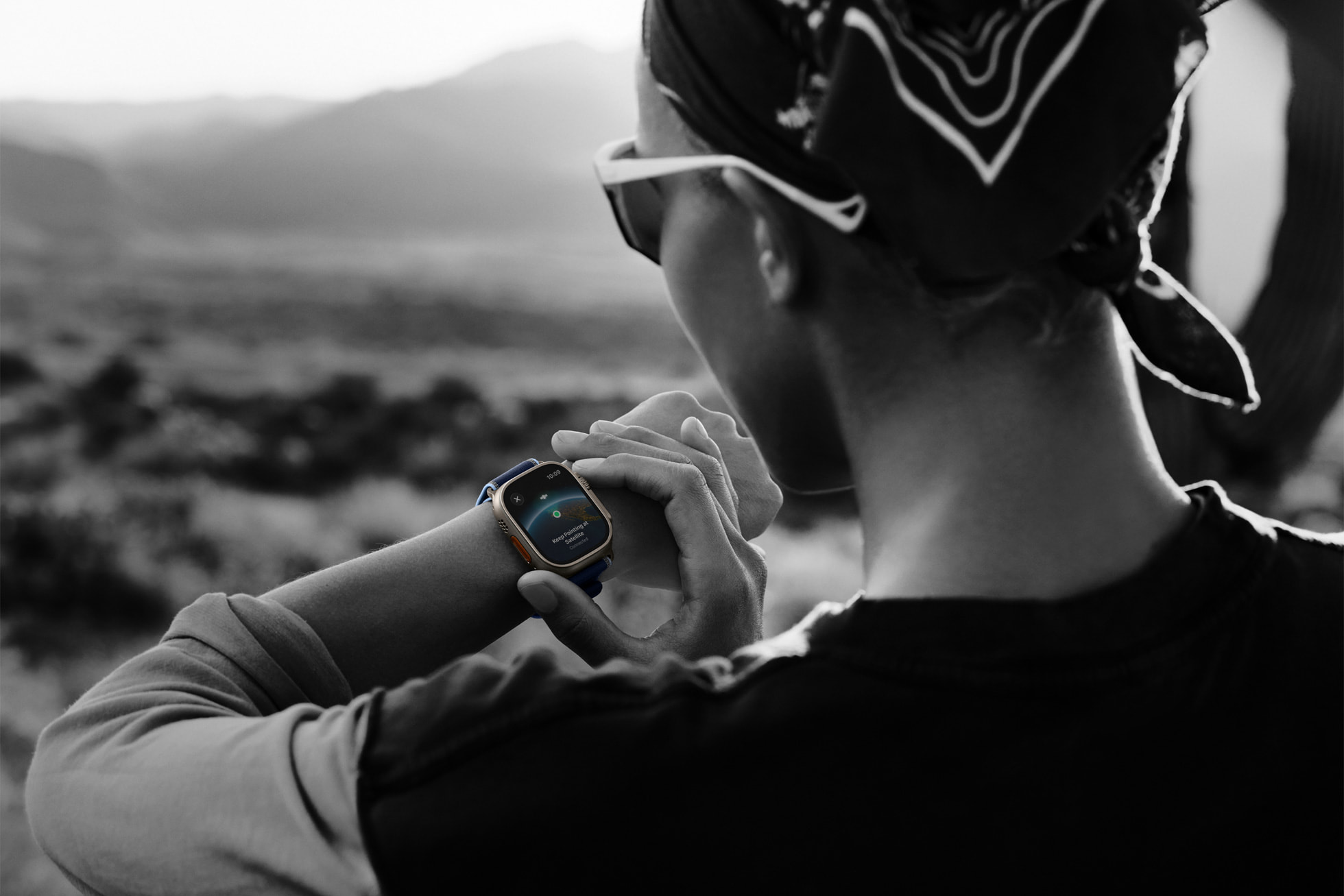 Apple Watch Ultra 3 vs Fenix 8 Pro: Apple Watch Ultra 3 lifestyle hiking satellite