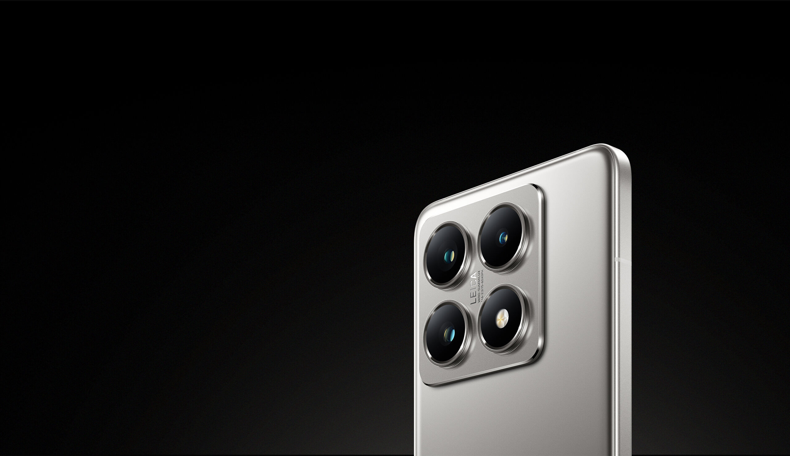 Xiaomi 14T Pro Leica Vario-Summilux quad-camera close-up in Titan Gray
