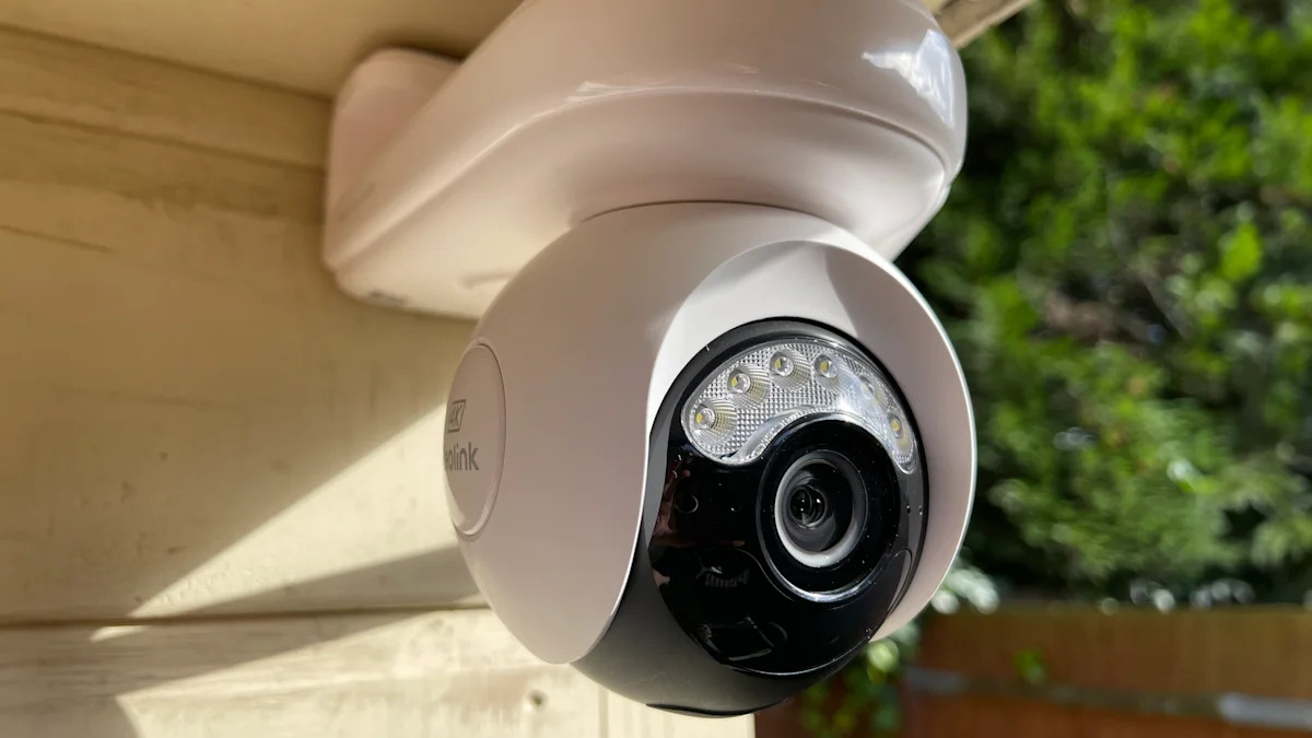 Reolink Altas PT Ultra review: the £200 battery 4K camera that promises 500 days off the ladder