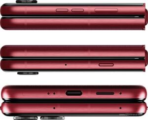 Motorola Razr 70 Ultra and Razr 60 Ultra flip phones compared