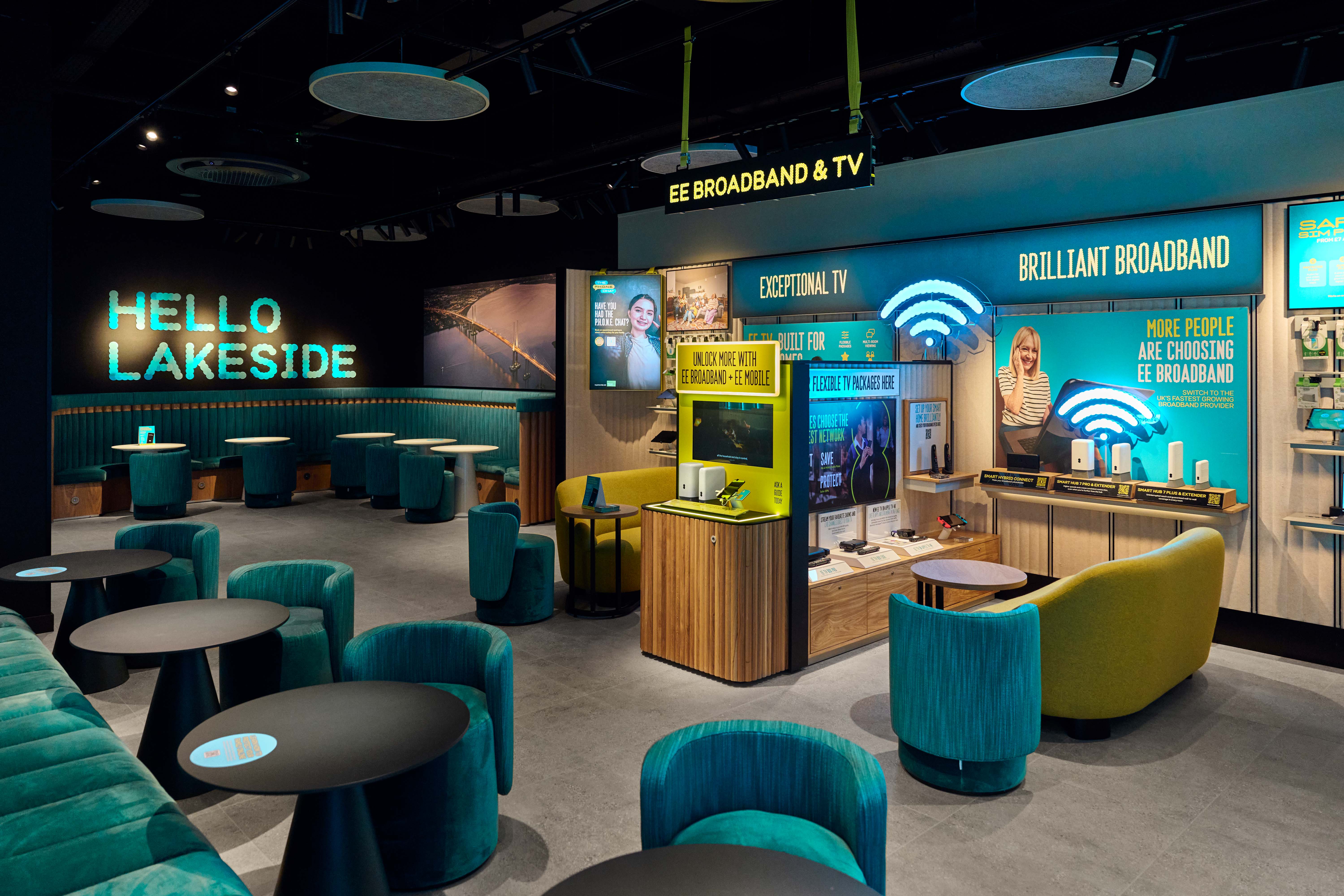 EE experience store where UK buyers can check EE refurbished phone plans in person