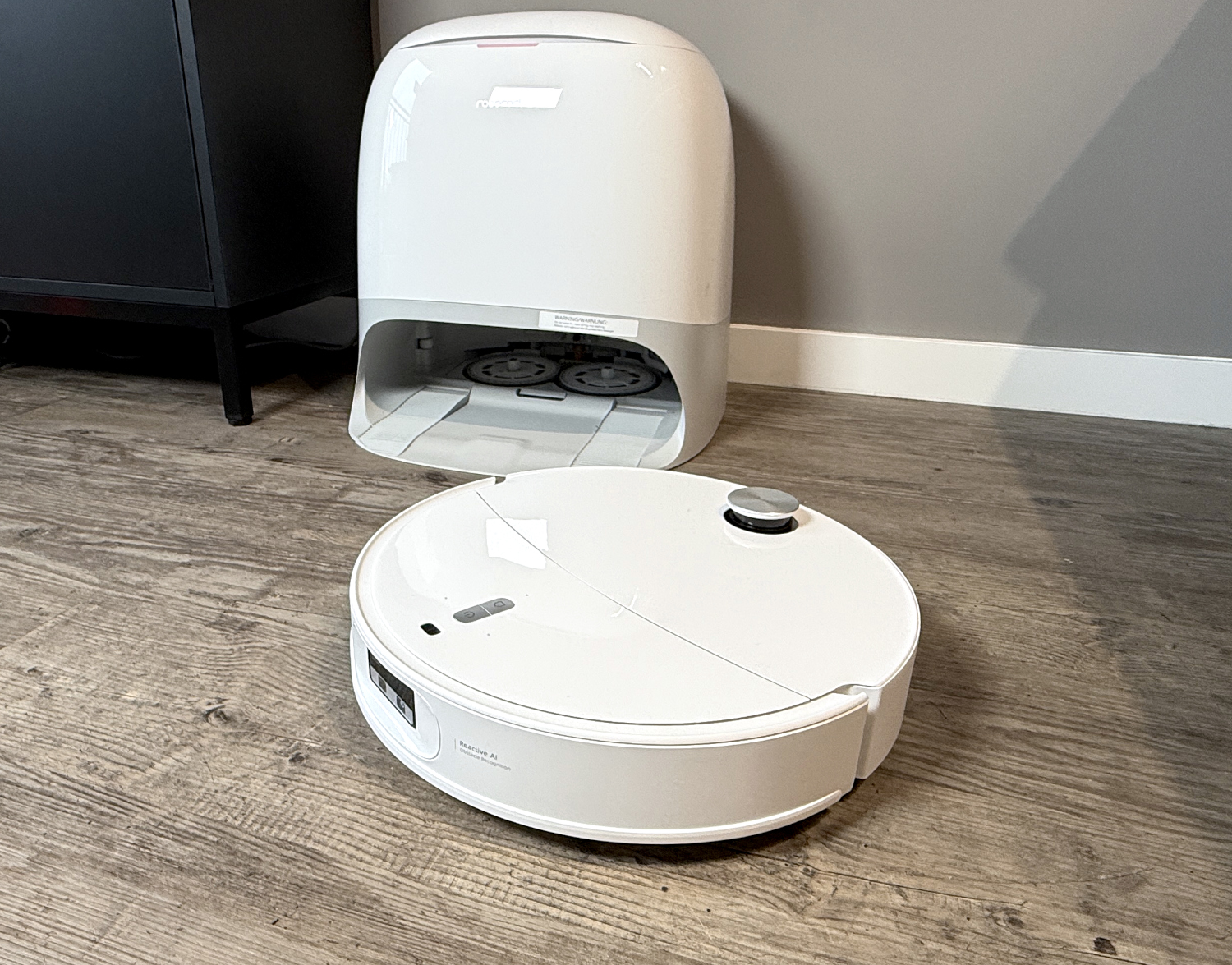 Roborock Qrevo Curv 2 Pro mopping and self-cleaning dock