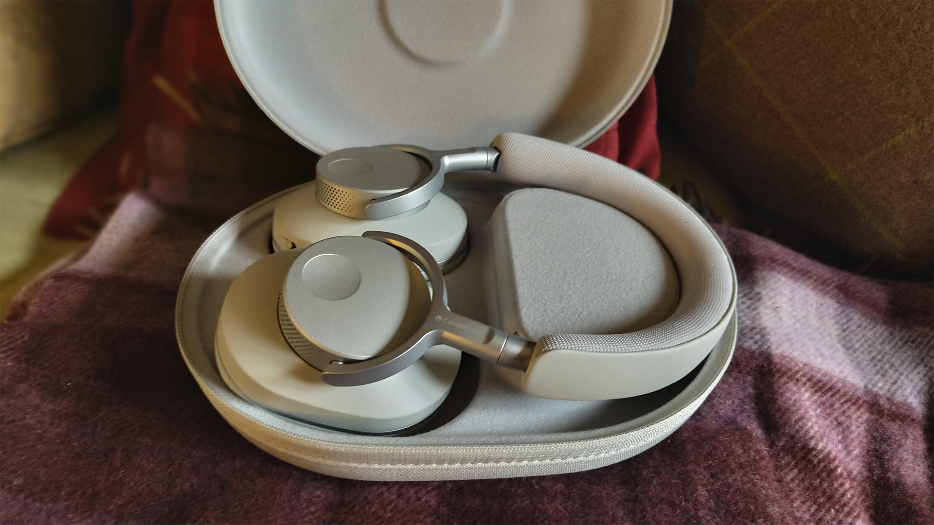 Cambridge Audio Melomania P100 review: the British ANC pair that undercuts Sony