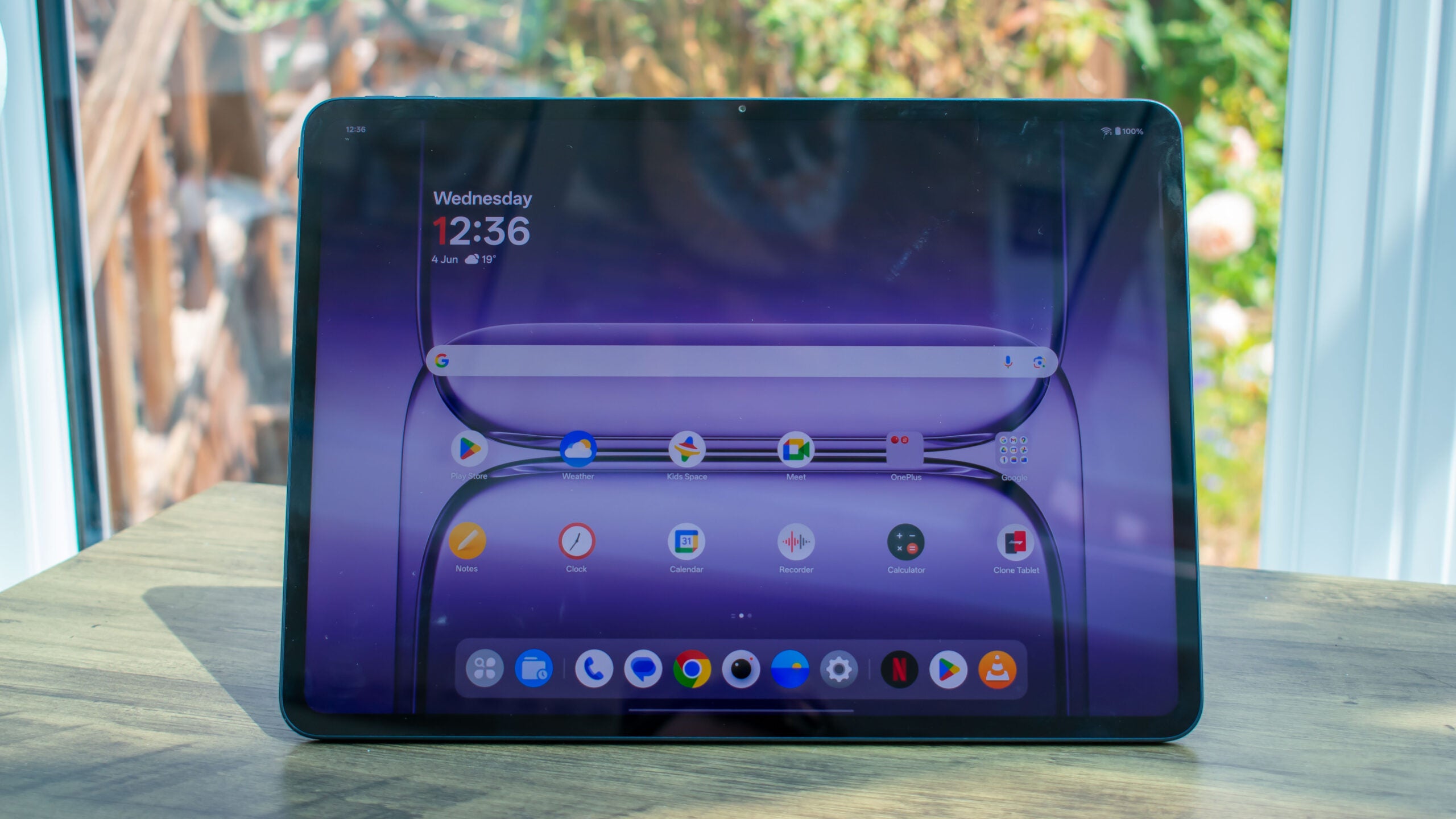 OnePlus Pad 3 UK held in hand