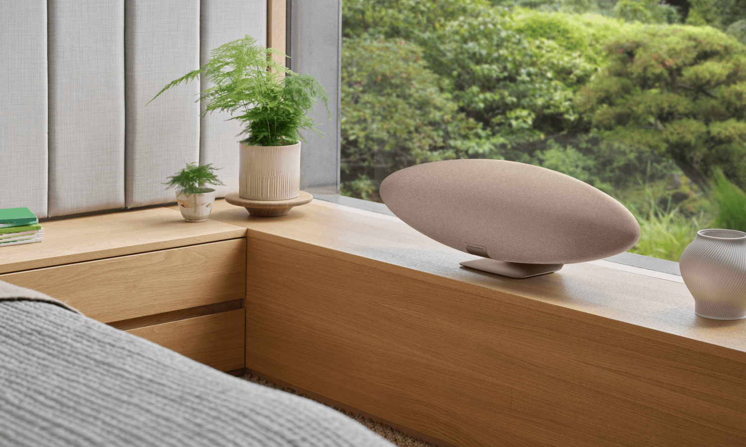 Bowers & Wilkins Zeppelin review: the design speaker that finally sounds the part